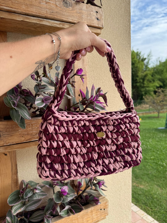 Borsa a spalla fatta a mano