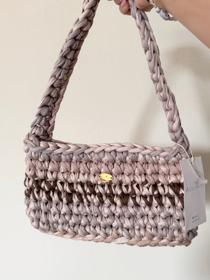 Borsa a spalla fatta a mano